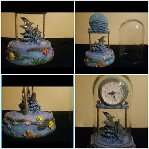 quartz clock with marine life